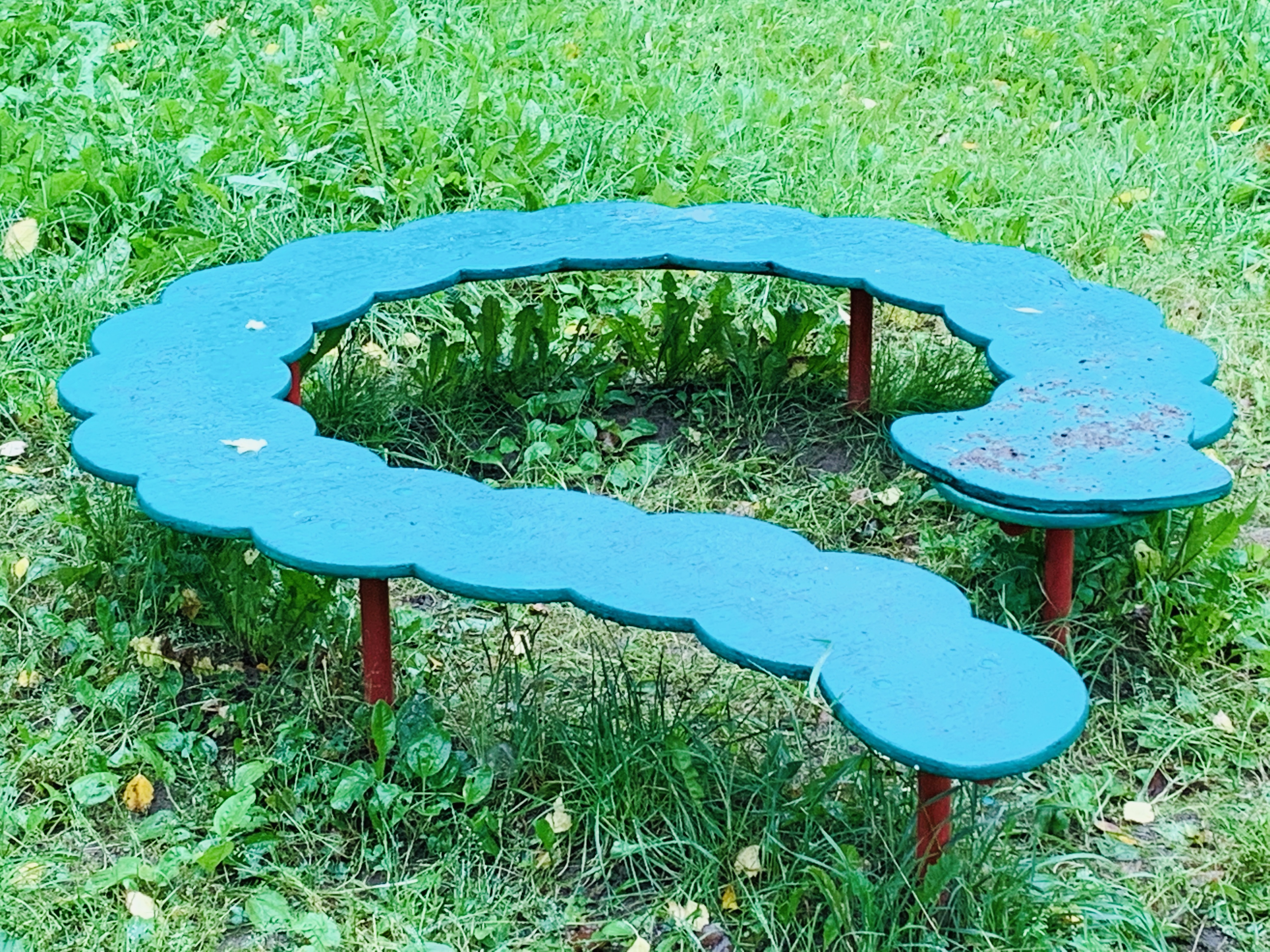 Уличное спортивное игровое обрудование на игровых участках 2